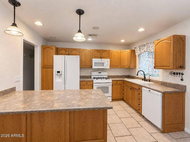 3746 W EVA Street, Phoenix, AZ 85051