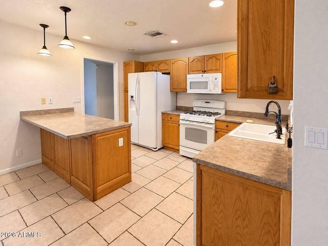 3746 W EVA Street, Phoenix, AZ 85051