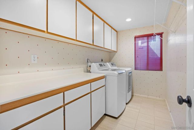 5056 Corte Alacante, Oceanside, CA 92057
