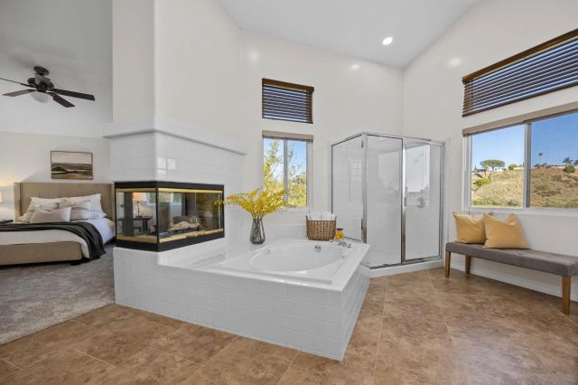5056 Corte Alacante, Oceanside, CA 92057