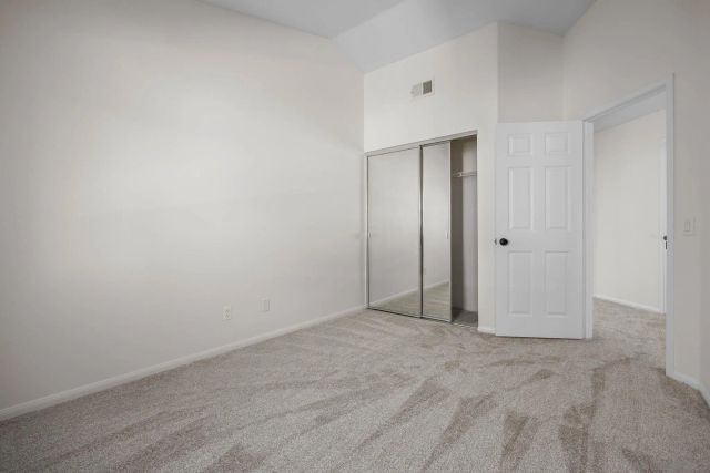 5056 Corte Alacante, Oceanside, CA 92057