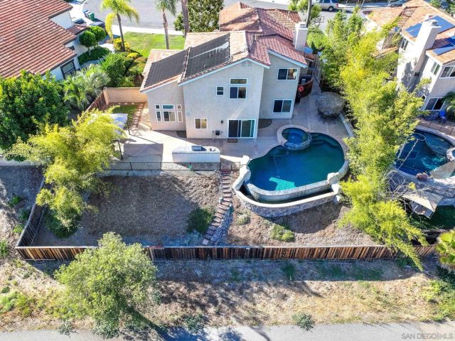 5056 Corte Alacante, Oceanside, CA 92057