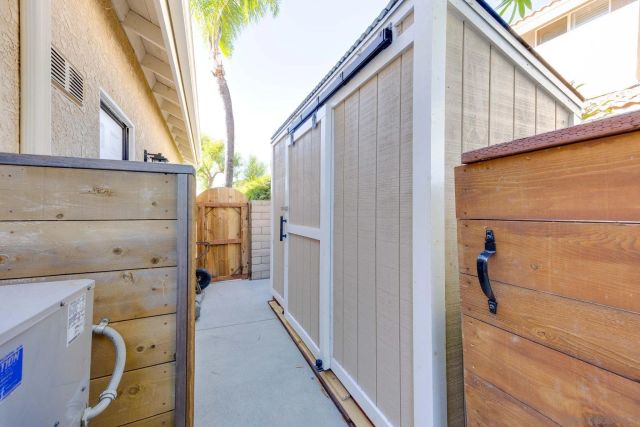 5056 Corte Alacante, Oceanside, CA 92057