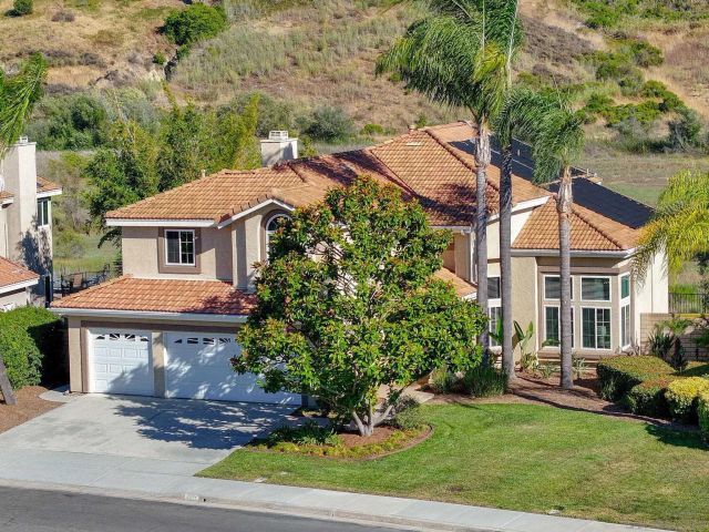 5056 Corte Alacante, Oceanside, CA 92057