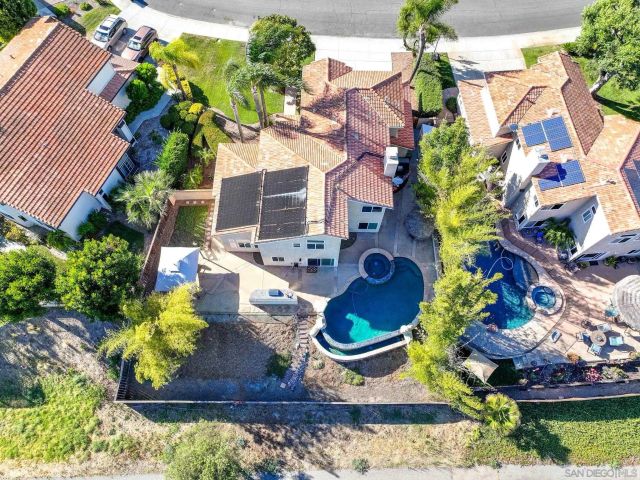 5056 Corte Alacante, Oceanside, CA 92057