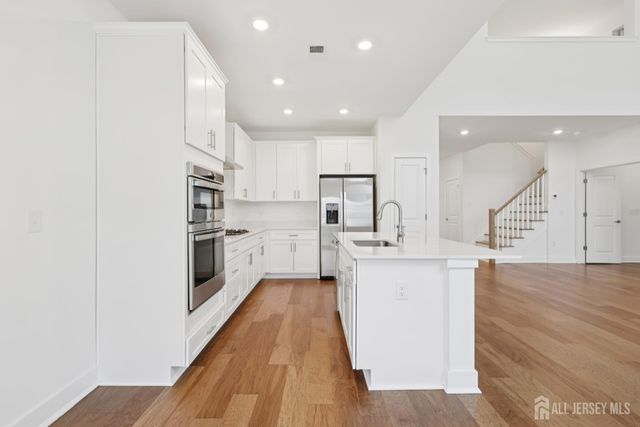 68 Fillmore Drive, Monroe, NJ 08831