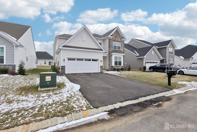 68 Fillmore Drive, Monroe, NJ 08831