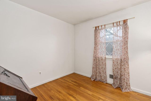 7512 FORRESTER LN, Manassas, VA 20109