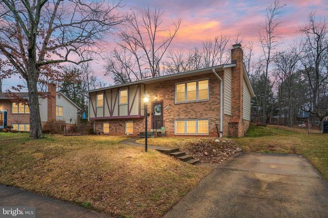 7512 FORRESTER LN, Manassas, VA 20109