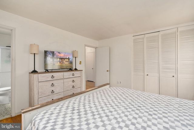 7512 FORRESTER LN, Manassas, VA 20109