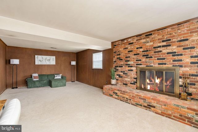 7512 FORRESTER LN, Manassas, VA 20109