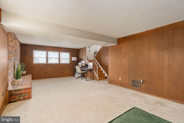 7512 FORRESTER LN, Manassas, VA 20109