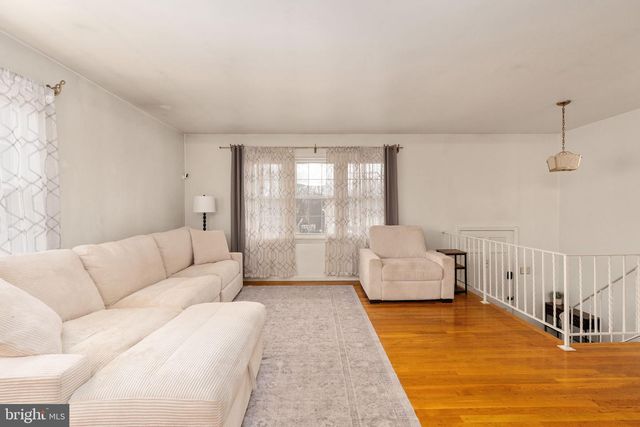 7512 FORRESTER LN, Manassas, VA 20109