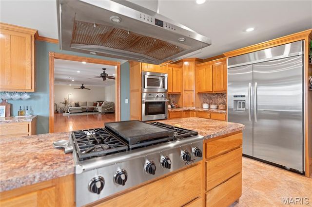 22380 State Route P, St James, MO 65559