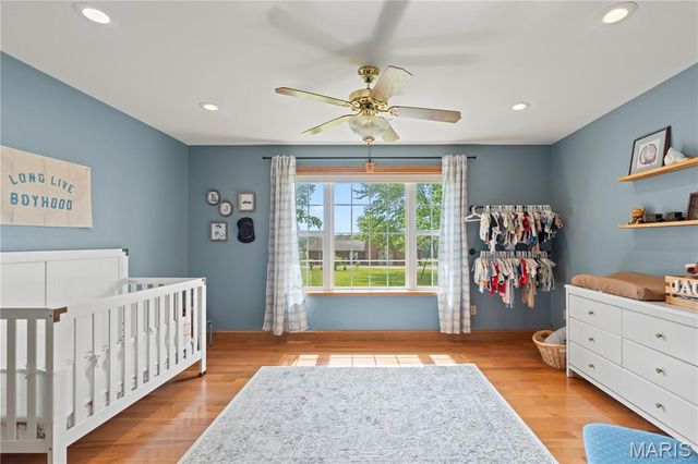 22380 State Route P, St James, MO 65559