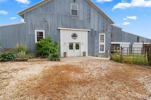 22380 State Route P, St James, MO 65559