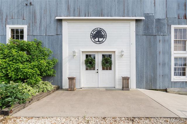 22380 State Route P, St James, MO 65559