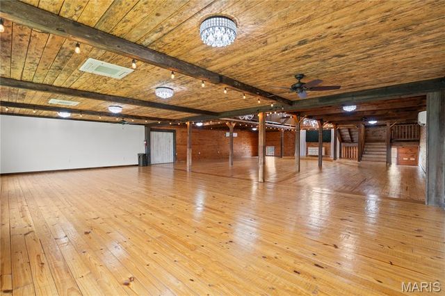 22380 State Route P, St James, MO 65559