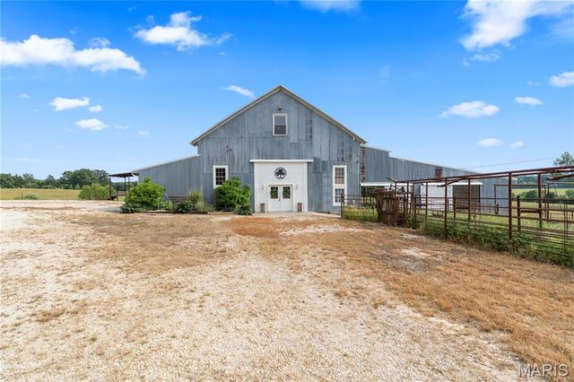 22380 State Route P, St James, MO 65559