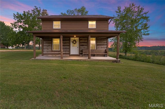 22380 State Route P, St James, MO 65559