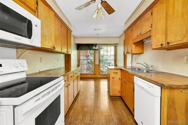 1237 Woodhill Court, Montgomery, AL 36109