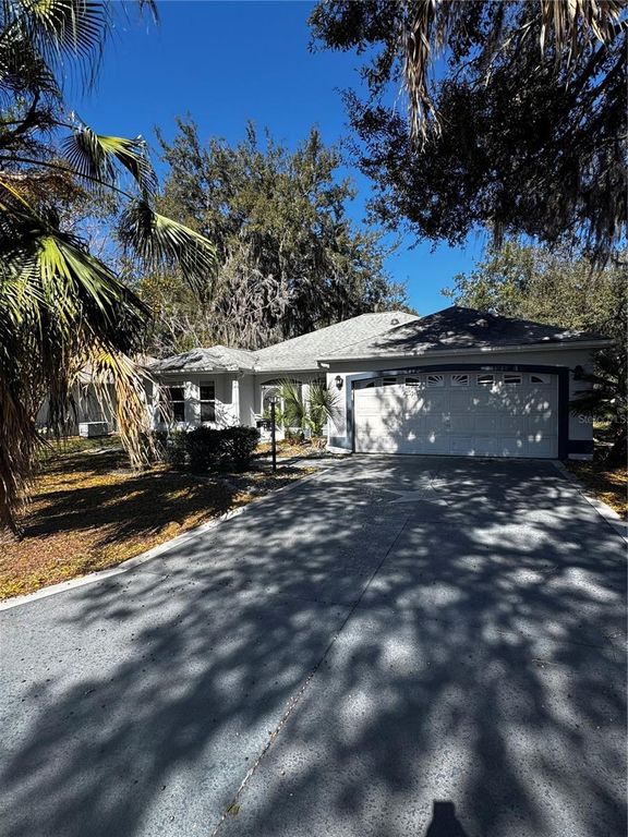 Image 1 of property listing at 144 COSTA MESA DRIVE, Lady Lake, FL 32159