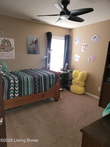 10614 Waycross Ave, Louisville, KY 40229