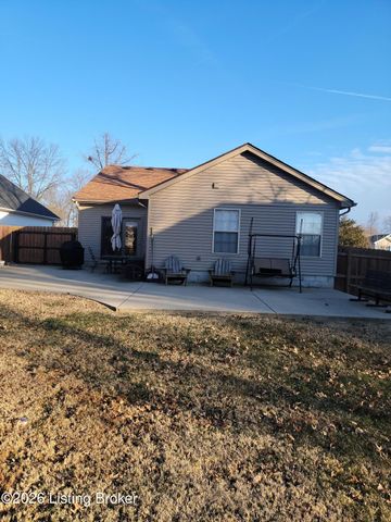 10614 Waycross Ave, Louisville, KY 40229