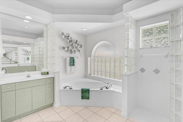 6418 JACKIE LYNN COURT, Sarasota, FL 34241