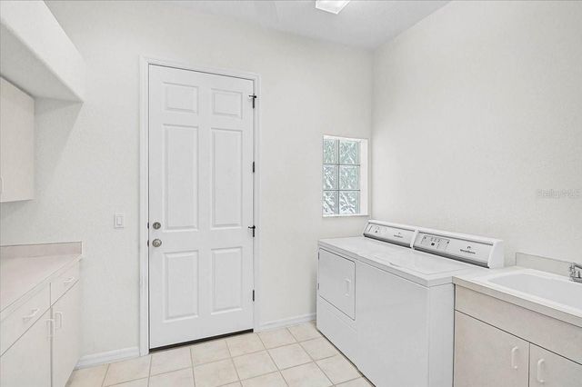 6418 JACKIE LYNN COURT, Sarasota, FL 34241