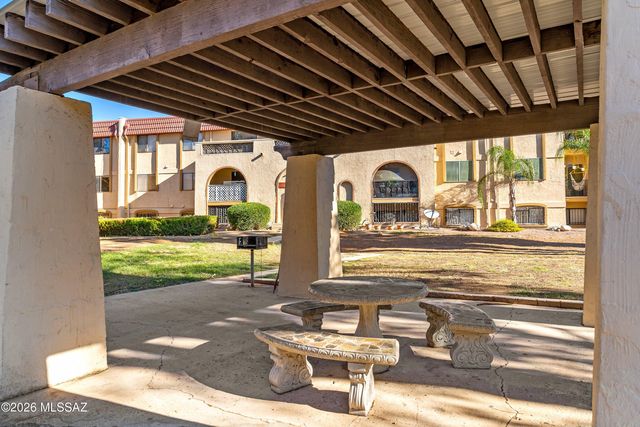 6335 N Barcelona Ln Unit 723, Tucson, AZ 85704