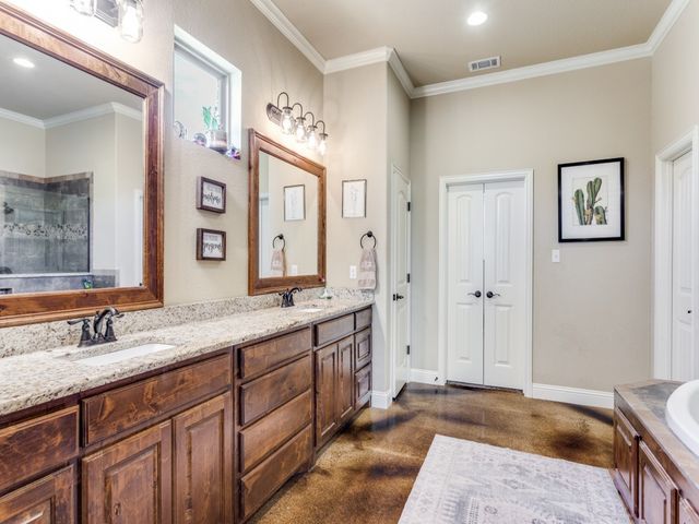 146 Fawna Drive, Azle, TX 76020