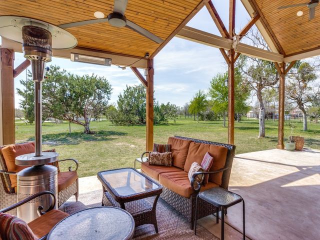 146 Fawna Drive, Azle, TX 76020