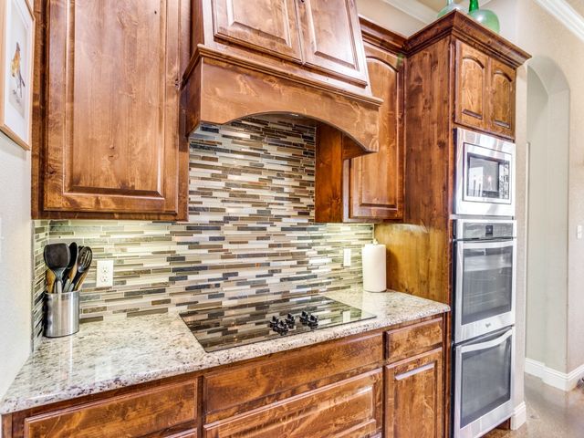 146 Fawna Drive, Azle, TX 76020