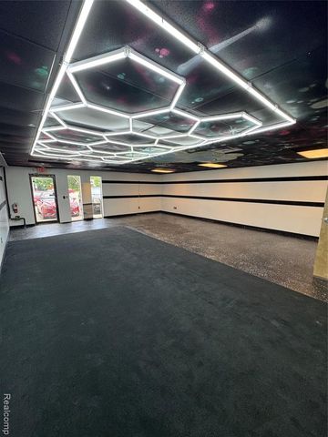 13565 Dix Toledo Road, Southgate, MI 48195