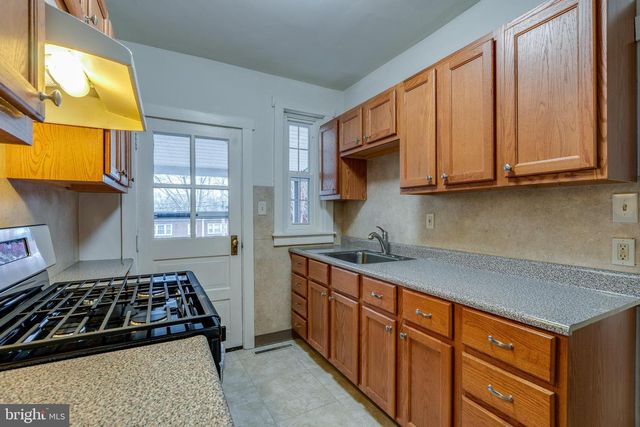 423 SUNSET RD, Reading, PA 19611