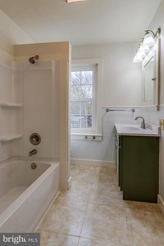 423 SUNSET RD, Reading, PA 19611