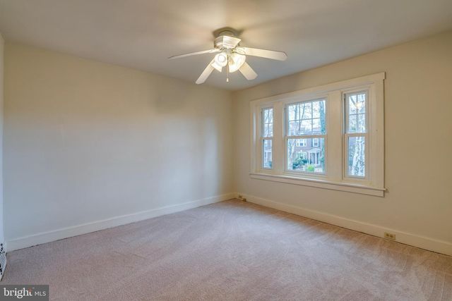 423 SUNSET RD, Reading, PA 19611