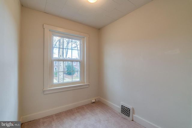 423 SUNSET RD, Reading, PA 19611