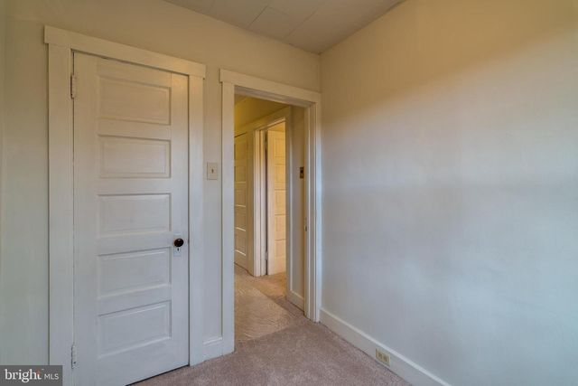 423 SUNSET RD, Reading, PA 19611