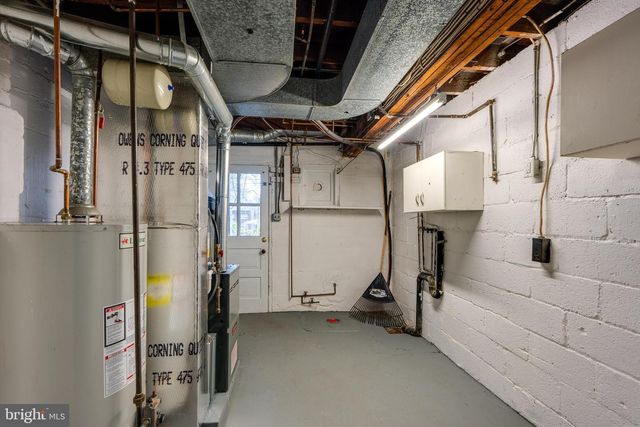 423 SUNSET RD, Reading, PA 19611