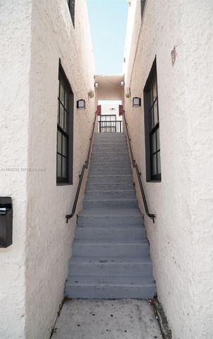 1068 NW 5th St, Miami, FL 33128