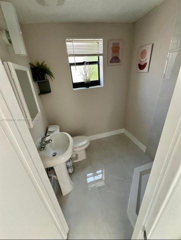 1068 NW 5th St, Miami, FL 33128