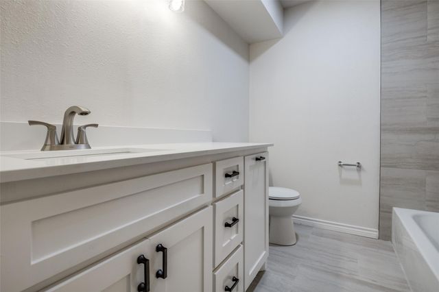 5049 Golden Circle, Denton, TX 76208