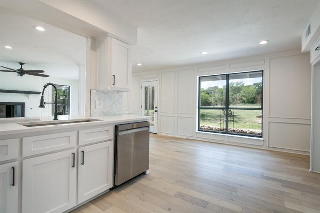 5049 Golden Circle, Denton, TX 76208