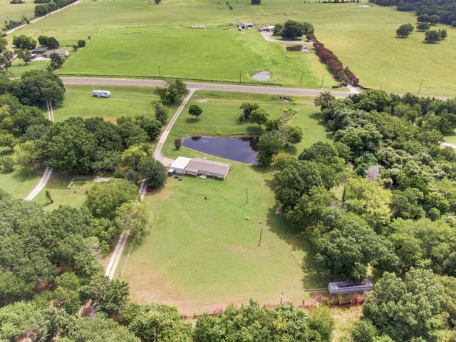1255 Fm 667, Purdon, TX 76679
