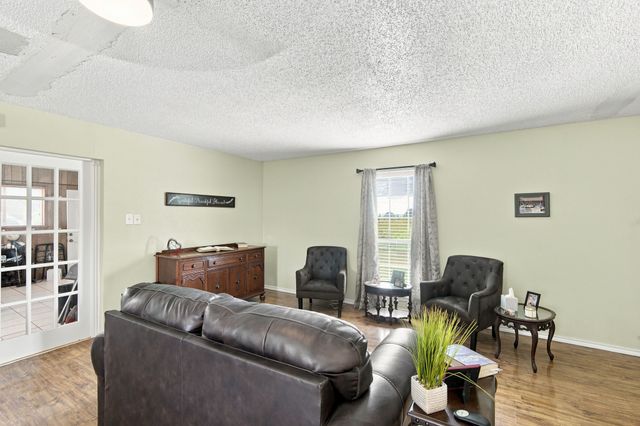 1255 Fm 667, Purdon, TX 76679