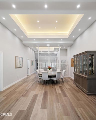 4428 Oakwood Avenue, La Canada Flintridge, CA 91011