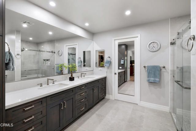 4428 Oakwood Avenue, La Canada Flintridge, CA 91011