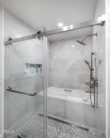 4428 Oakwood Avenue, La Canada Flintridge, CA 91011